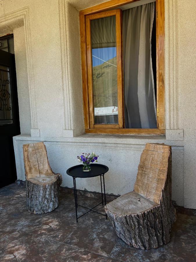 Guesthouse Kostava 72 Kazbegi Luaran gambar