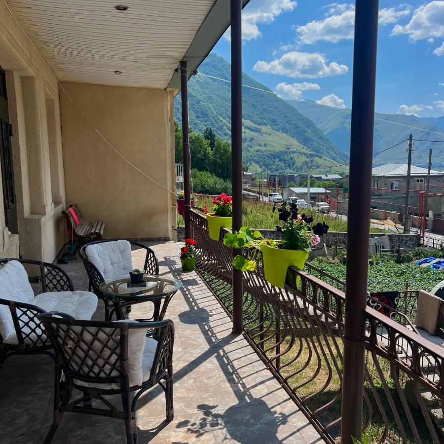 Guesthouse Kostava 72 Kazbegi Luaran gambar